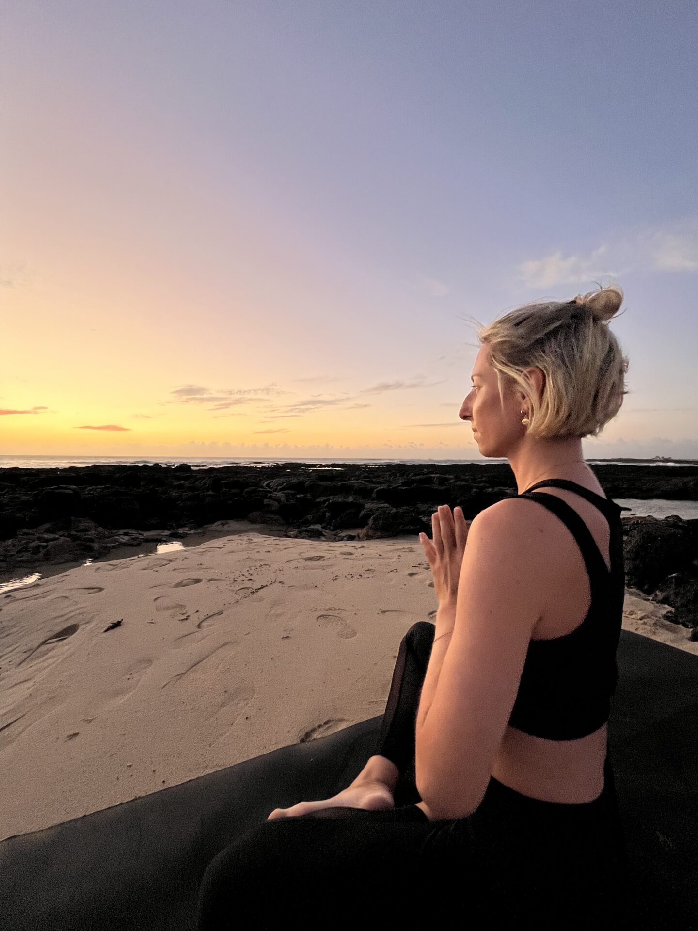 Online Yoga und Sound Bath Retreat Fuerteventura mit Moonlala
