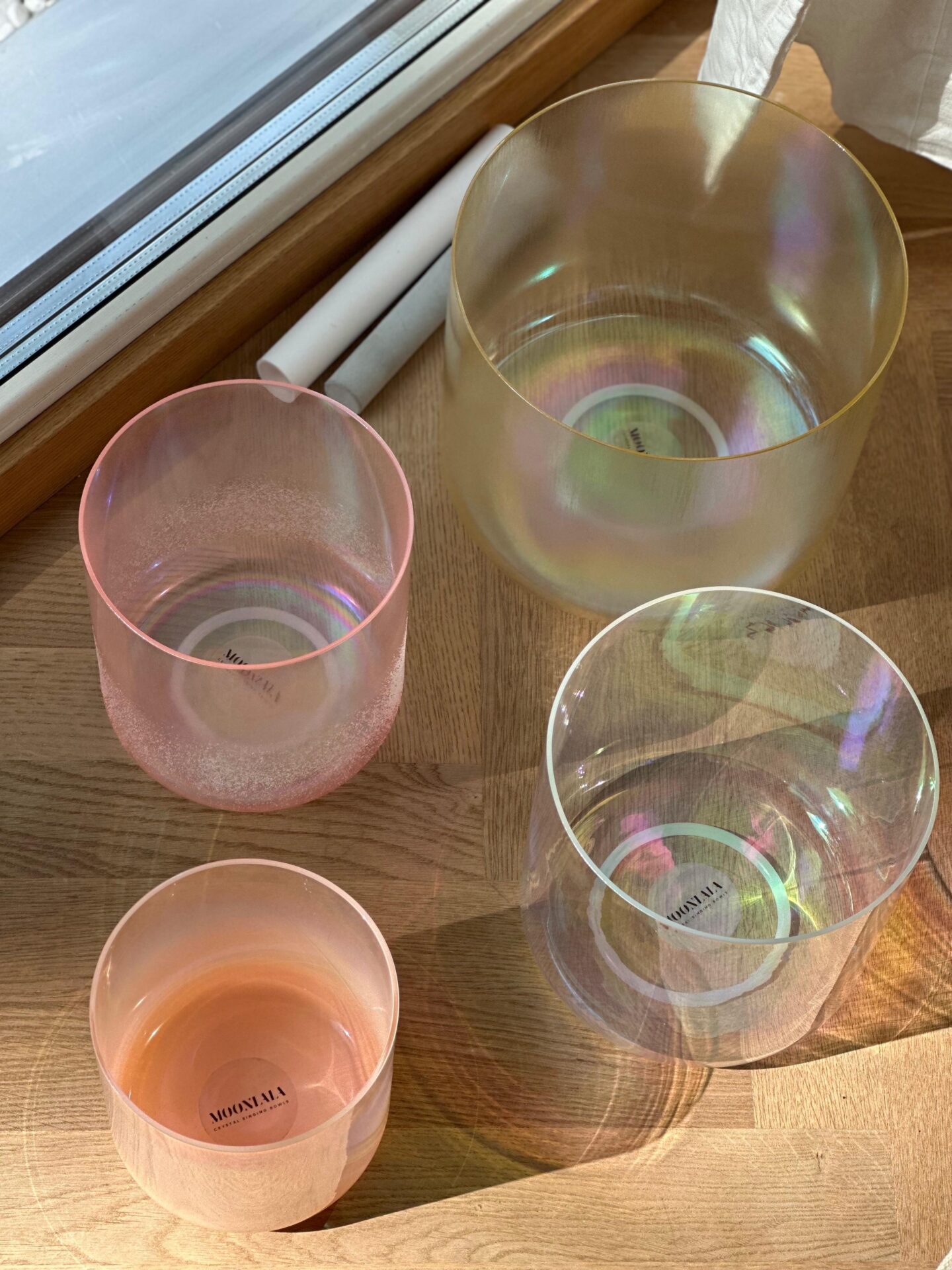 Moonlala Crystal Singing Bowls, Sound Healing, Yoga und Sound Training Ausbildung